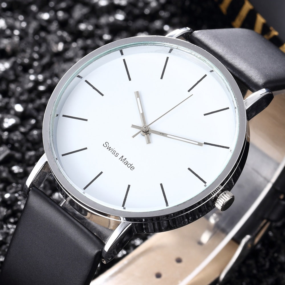 Men's and women's quartz watches